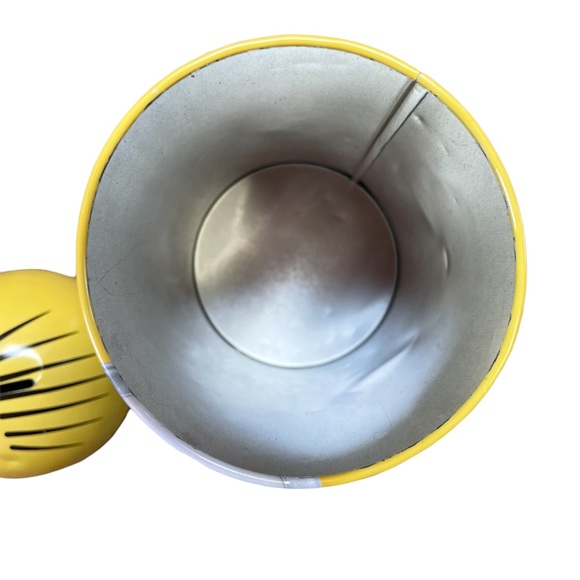 Universal studios despicable me metal coin bank - Picture 5 of 7